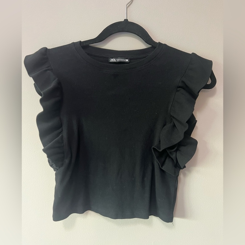 ZARA cropped black ruffle sleeve shirt
